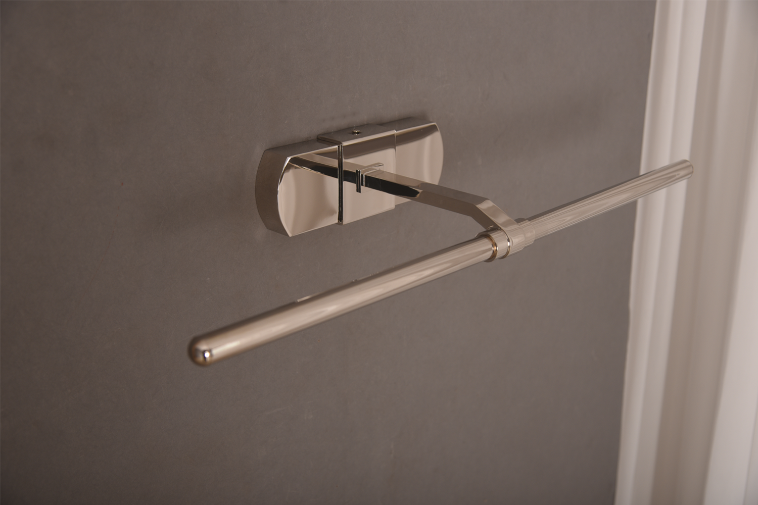 Vivaround Picture Vanity Light 24" Polished Nickel