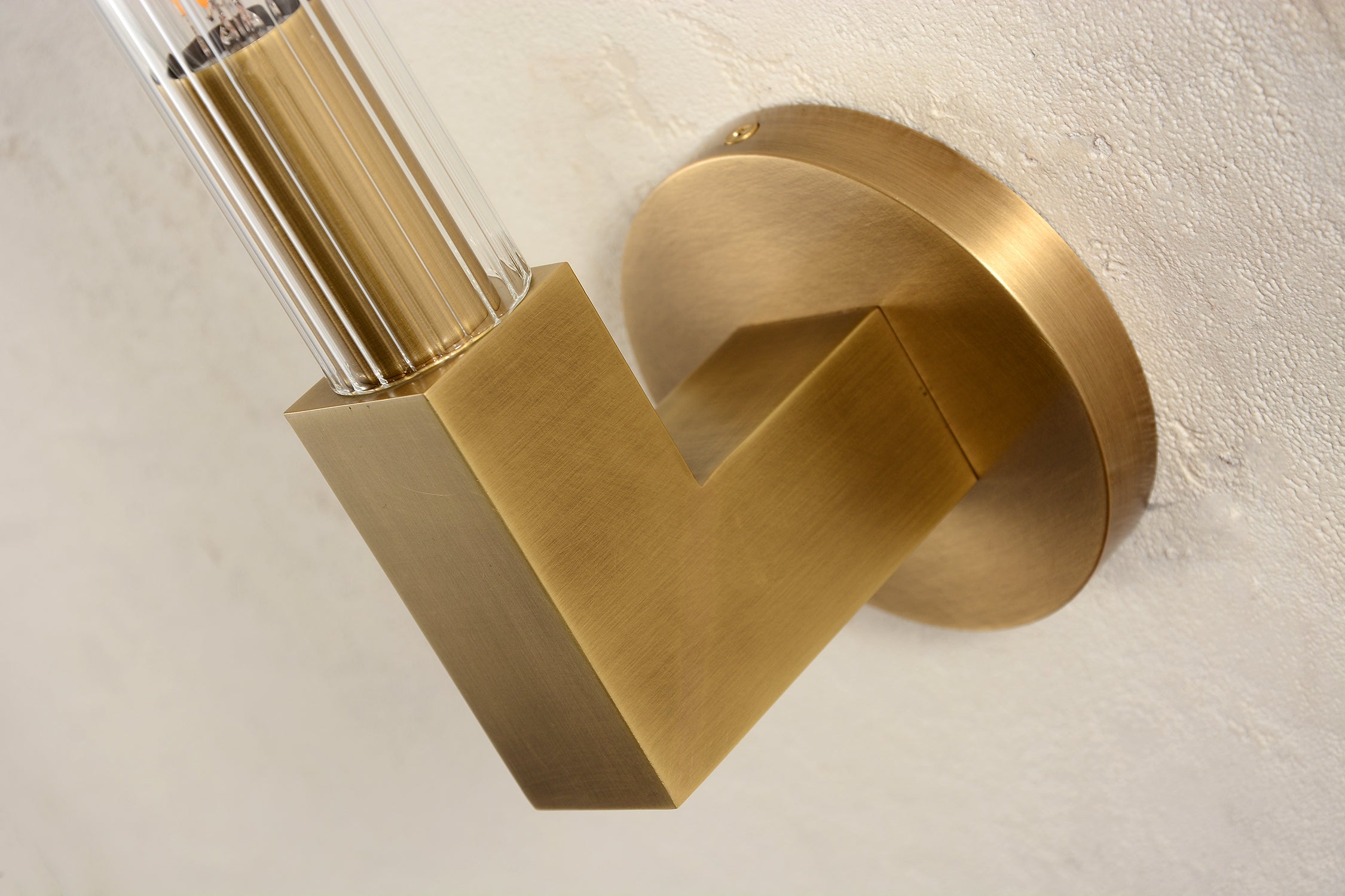 Crown Single Sconce Brass
