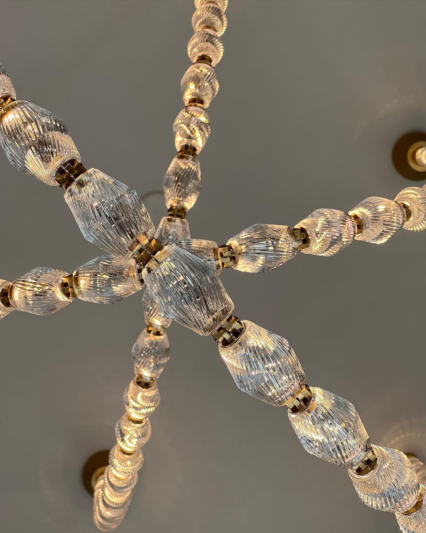 Creative Glass Pearl Necklace Pendnat Chandelier for Living/Dining Room/Staircase