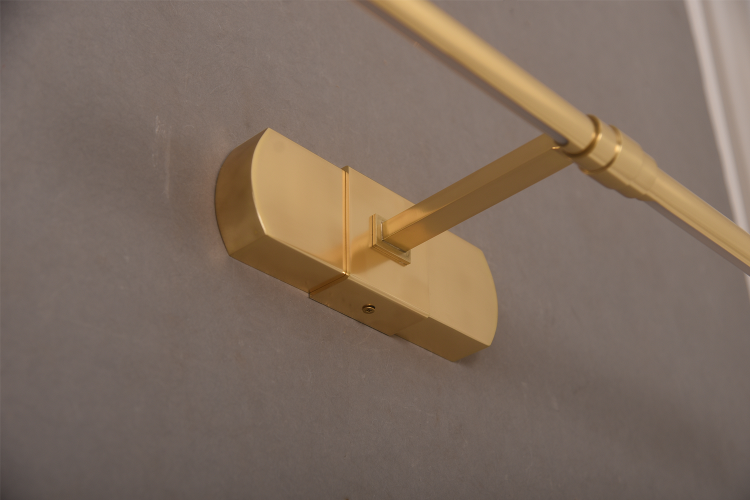 Vivaround Picture Vanity Light 24" Brass