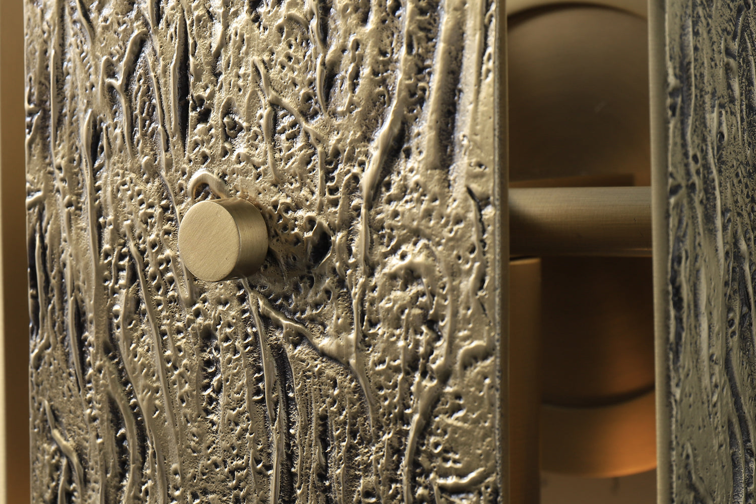 Bark Wall Sconce Brass
